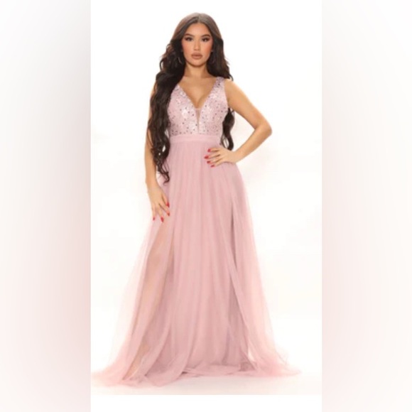 Stunning, Run This Show Tulle Maxi Dress - Mauve - Picture 1 of 8